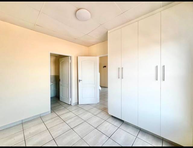 1 BEDROOM APARTMENT FOR SALE IN CHASE VALLEY